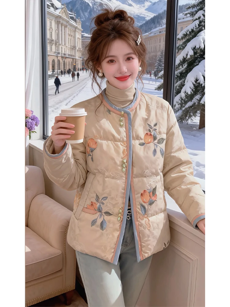 New Chinese Sle Embroidered Thiened Casual Warm Women's down Cotton Jaet Winter 2025 Faionable ort Coat
New Chinese Sle Embroidered Thiened Casual Warm Women's down Cotton Jaet Winter 2025 Faionable ort Coat