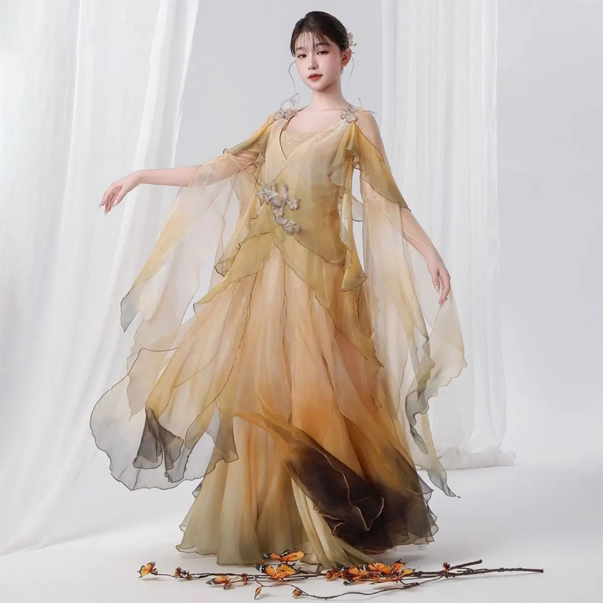 Ethereal Gradient Butterfly Chiffon Hanfu Dress: Flowing Wide Skirt Classical Dance Costume Set for Stage Performance
Ethereal Gradient Butterfly Chiffon Hanfu Dress: Flowing Wide Skirt Classical Dance Costume Set for Stage Performance