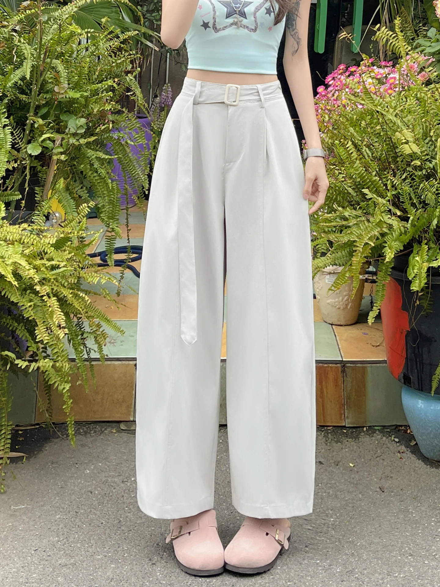 Ice Silk Wide Leg Pants Women's Summer Thin New Loose Slim Straight Nine Point Blade Willow Pants High Waist Straight Leg Cas...
Ice Silk Wide Leg Pants Women's Summer Thin New Loose Slim Straight Nine Point Blade Willow Pants High Waist Straight Leg Cas...