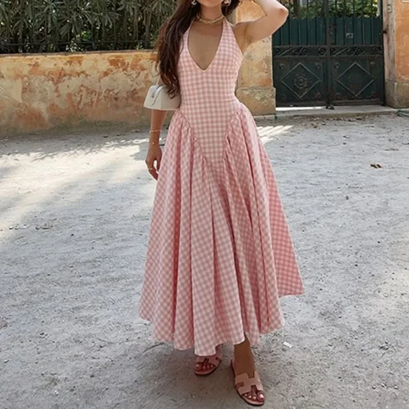 2026 New Fashion Print Backless Ruffle Edge Dresses Women In Summer, Sexy And Elegant Hanging Neck V-neck Dress For Women
2026 New Fashion Print Backless Ruffle Edge Dresses Women In Summer, Sexy And Elegant Hanging Neck V-neck Dress For Women