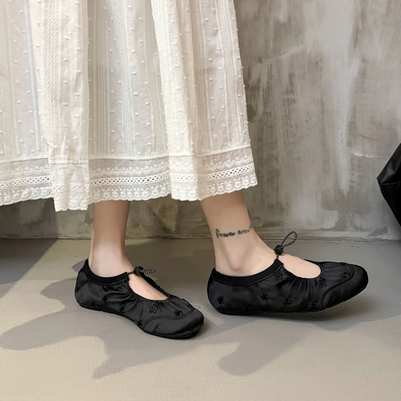 Женские удобные повседневные кроссовки на плоской подошве, летние сандалии, новинка 2025 года, модная женская обувь для бега на мелкой подошве, простая и элегантная обувь
Женские удобные повседневные кроссовки на плоской подошве, летние сандалии, новинка 2025 года, модная женская обувь для бега на мелкой подошве, простая и элегантная обувь