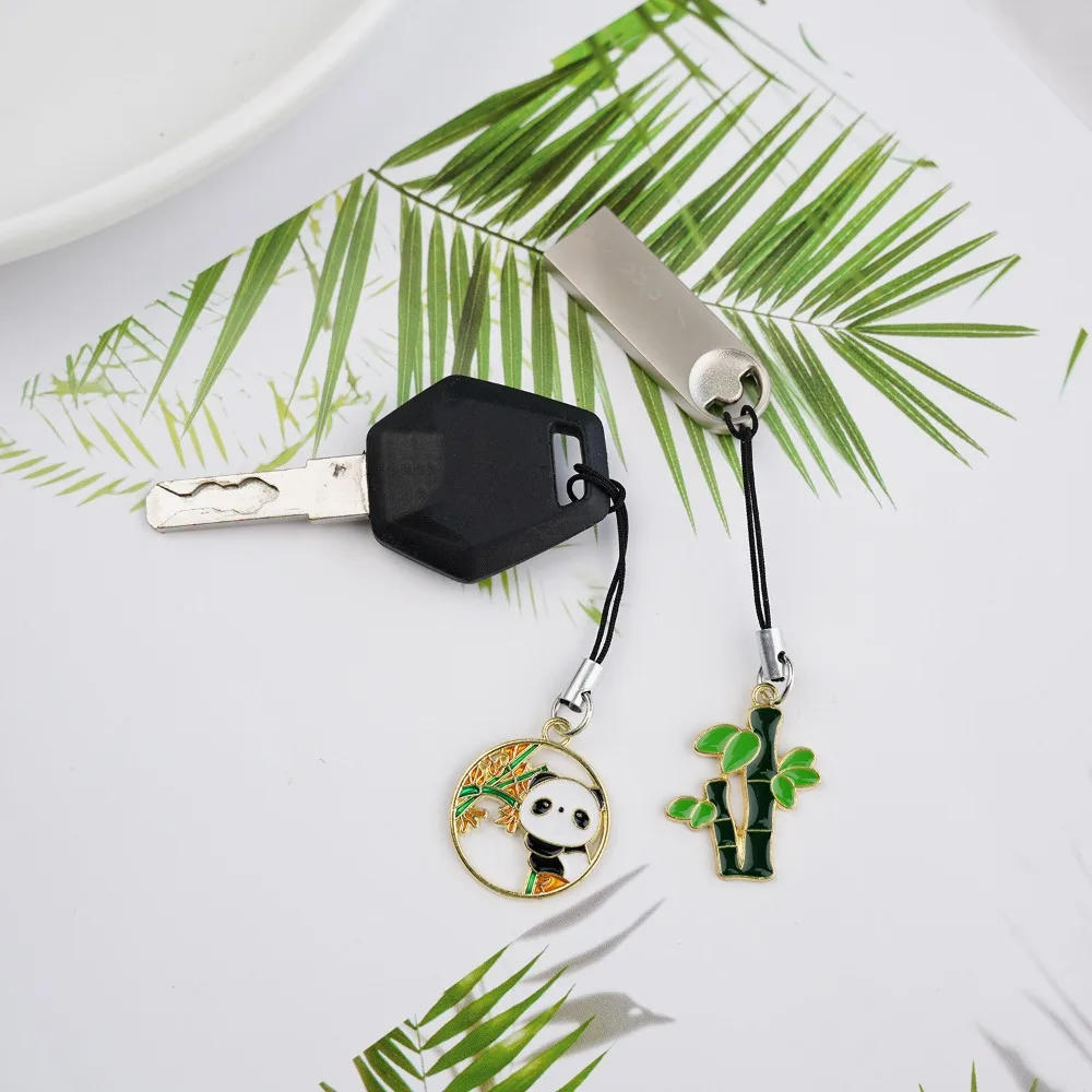 Panda Cute Phone Strap Cartoon Animal Phone Charm Lanyard Portable Lightweight Mobile Phone Pendant U Disk Pendant
Panda Cute Phone Strap Cartoon Animal Phone Charm Lanyard Portable Lightweight Mobile Phone Pendant U Disk Pendant