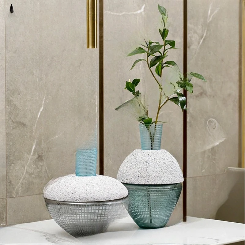 Creative transparent glass vase ornament, home soft decoration
Creative transparent glass vase ornament, home soft decoration