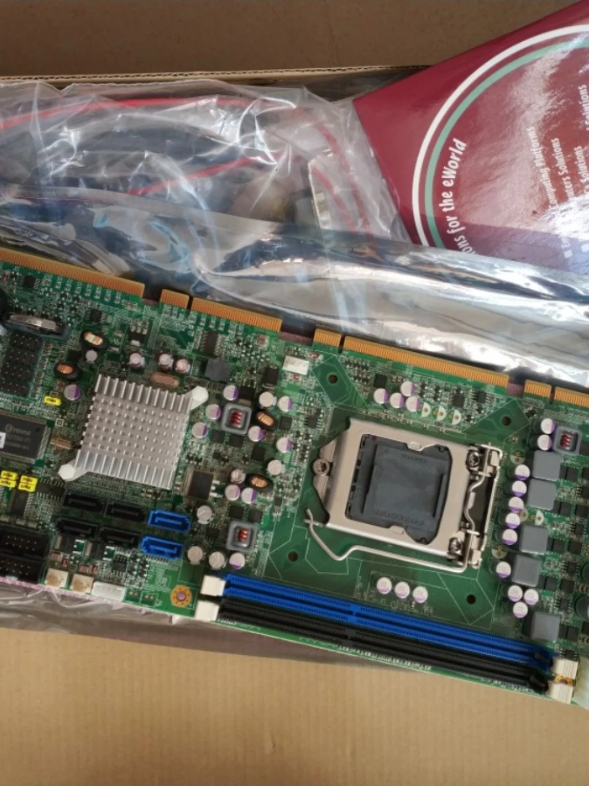 Материнская плата промышленного управления SHB106/108 Rev.B0-RC, абсолютно новая, оригинальная
Материнская плата промышленного управления SHB106/108 Rev.B0-RC, абсолютно новая, оригинальная