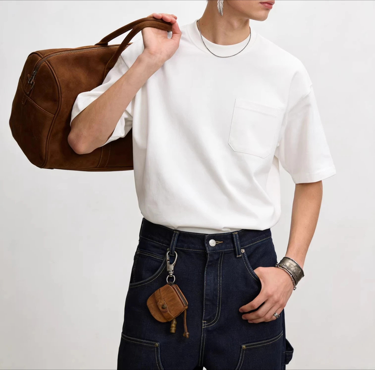 2026 Summer New Men's Solid Color 280g Heavy Cotton Pocket Small Neckline Shoulder Short Sleeve T-shirt
2026 Summer New Men's Solid Color 280g Heavy Cotton Pocket Small Neckline Shoulder Short Sleeve T-shirt