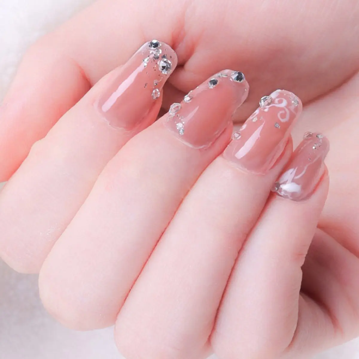 5Pcs Uv Nail Gel Kit Professional Nail Extension Gel Bright Color Dazzling Shine Long Wear Easy Apply Stick Firmly on Natural
5Pcs Uv Nail Gel Kit Professional Nail Extension Gel Bright Color Dazzling Shine Long Wear Easy Apply Stick Firmly on Natural