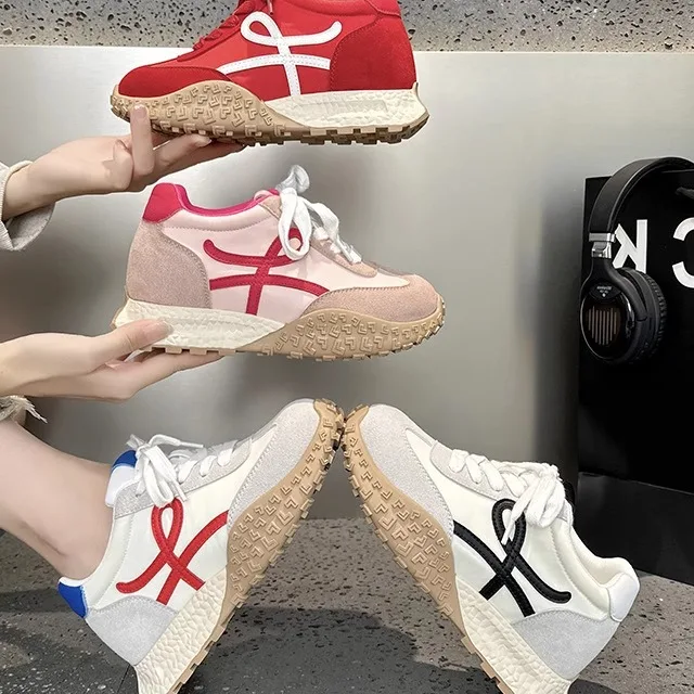 Vintage Style Women's Thick Heel Dad Shoes 7cm Inner Leather Dequn Retro Sports Shoes Breathable Membrane Cushioning Support
Vintage Style Women's Thick Heel Dad Shoes 7cm Inner Leather Dequn Retro Sports Shoes Breathable Membrane Cushioning Support