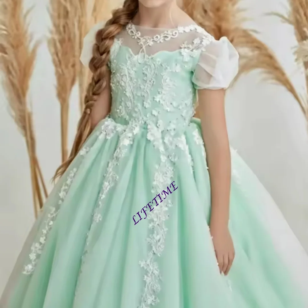 CustomizedCustomized Flower Girl Dress for Wedding Short Sleeves Appliqued Floor Lenght Princess Kids First Communion Ball Gown
CustomizedCustomized Flower Girl Dress for Wedding Short Sleeves Appliqued Floor Lenght Princess Kids First Communion Ball Gown