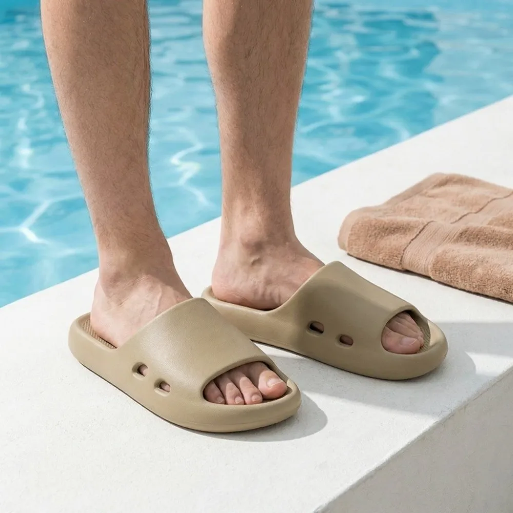 Non-Slip Men Flat Bottom Slippers Solid Color Thick Sole Men Slides Sandals Breathable Simple EVA Hollow Out Shoes Spring Summer
Non-Slip Men Flat Bottom Slippers Solid Color Thick Sole Men Slides Sandals Breathable Simple EVA Hollow Out Shoes Spring Summer