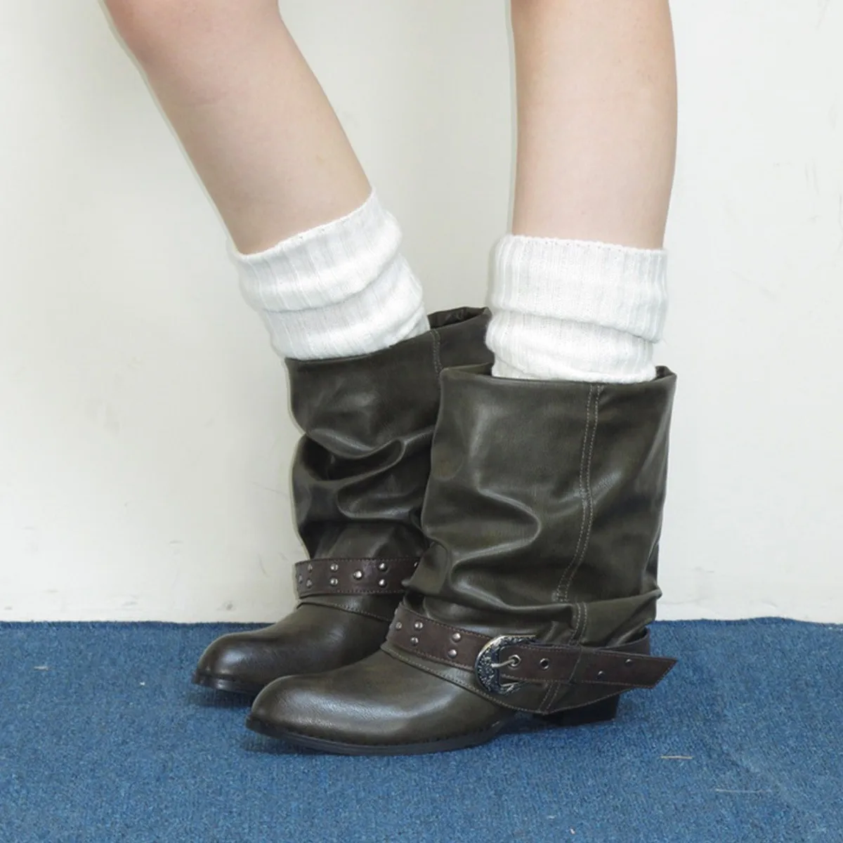 Western Style Pleated Short Boots Women's Autumn Winter Knight Boot Pants Tube Boot High Heel Pointed Toe Cowboy Boot
Western Style Pleated Short Boots Women's Autumn Winter Knight Boot Pants Tube Boot High Heel Pointed Toe Cowboy Boot