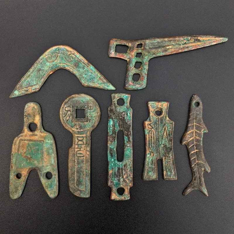 Traditional Chinese antiques copper decoration coins folk art collections classical crafts creative Chinese style gifts
Traditional Chinese antiques copper decoration coins folk art collections classical crafts creative Chinese style gifts