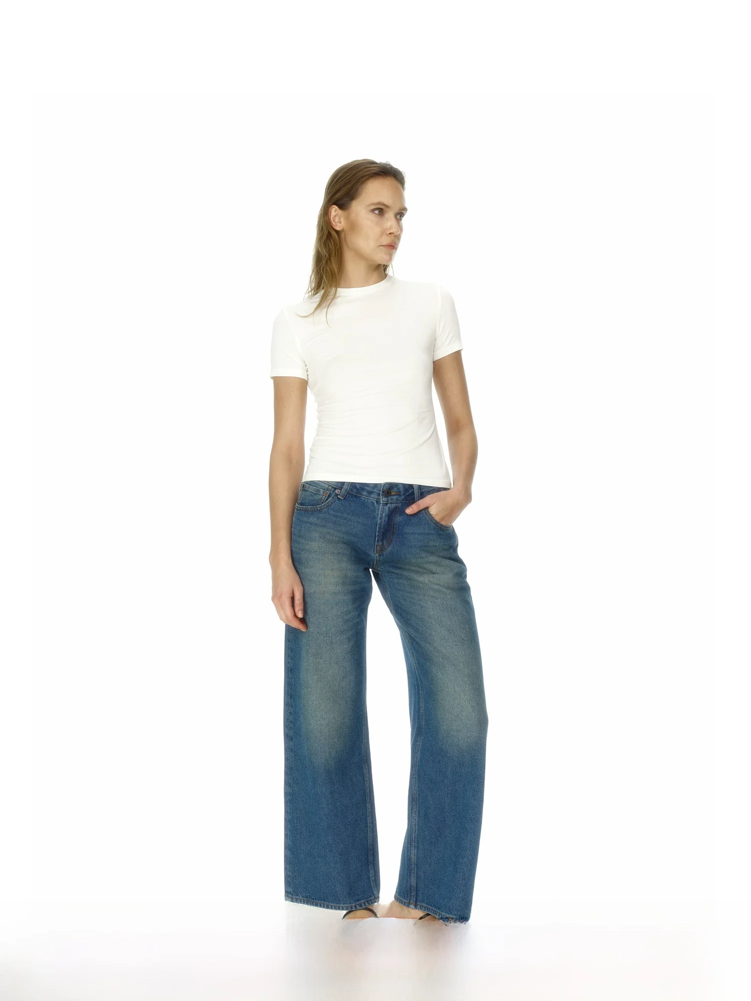 Soft Cloud Feel Skin-Tight round Neck Short Sleeve T-Shirt Commute Style Slim Fit Modal Fabric Ladies Summer Top
Soft Cloud Feel Skin-Tight round Neck Short Sleeve T-Shirt Commute Style Slim Fit Modal Fabric Ladies Summer Top