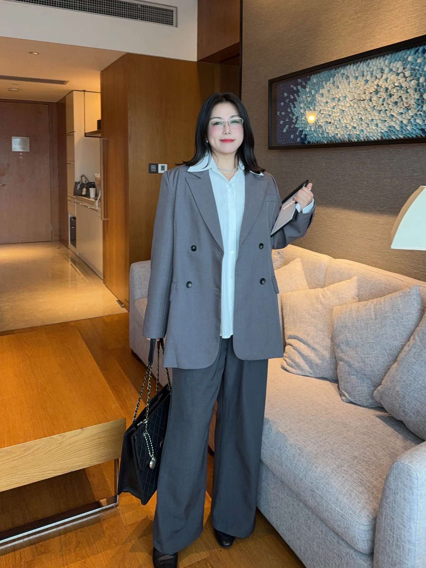 VOGANA Large Size Women's Suit Jaet oulder Padded Loose Slimming Autumn New Sle Commute Korean Sle Polyester Fiber
VOGANA Large Size Women's Suit Jaet oulder Padded Loose Slimming Autumn New Sle Commute Korean Sle Polyester Fiber
