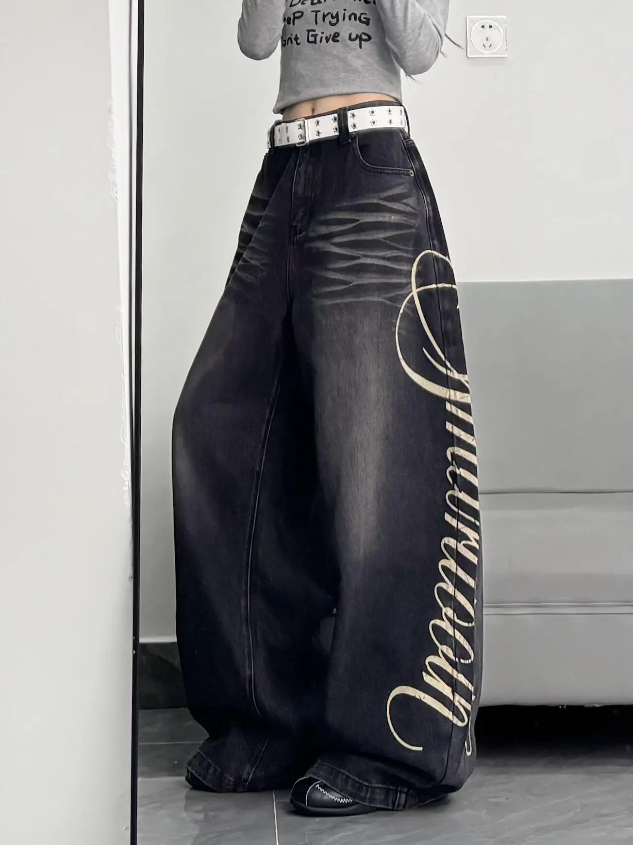 American Retro Letter Print Knife Jeans Women's Autumn Winter Loose Slim Straight Leg Wide Leg Floor Length Pants
American Retro Letter Print Knife Jeans Women's Autumn Winter Loose Slim Straight Leg Wide Leg Floor Length Pants