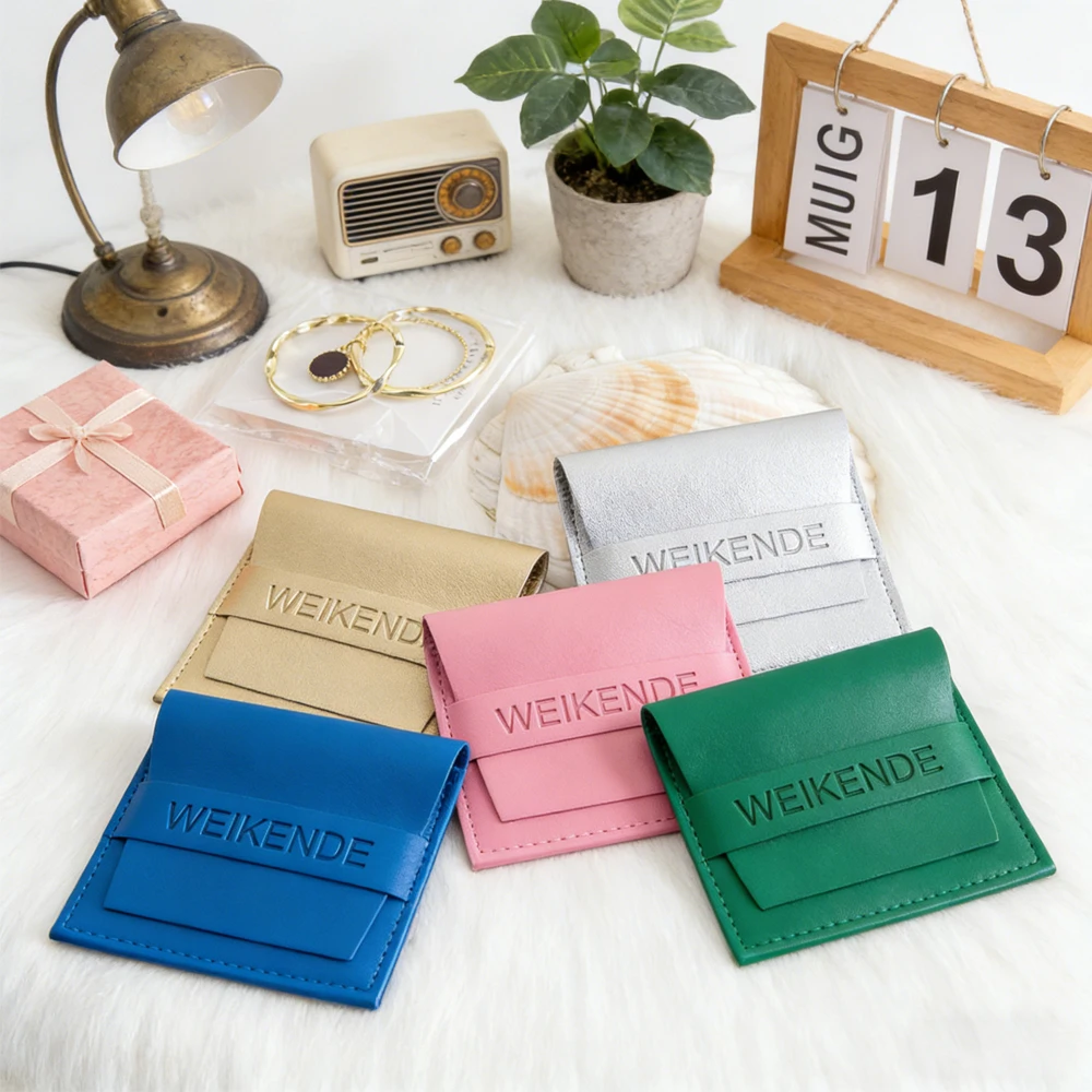 100 шт., милые маленькие сумки для хранения ювелирных изделий из искусственной кожи, сумки с логотипом, дорожные серьги-гвоздики, кольцо, подвеска, ожерелье, органайзер, чехол для подарков
100 шт., милые маленькие сумки для хранения ювелирных изделий из искусственной кожи, сумки с логотипом, дорожные серьги-гвоздики, кольцо, подвеска, ожерелье, органайзер, чехол для подарков