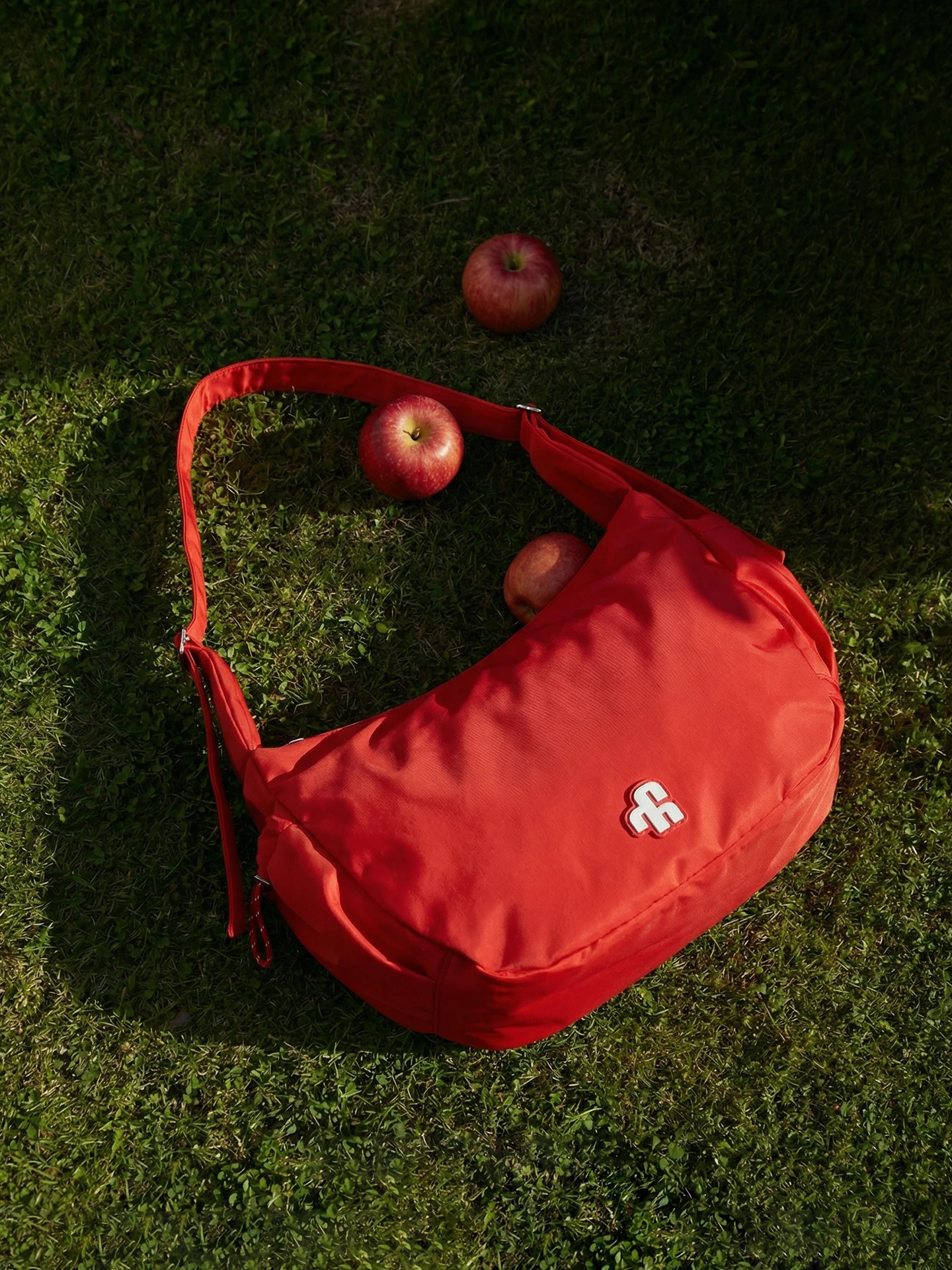 VAOPER Dumpling Shape Large Capacity Shoulder Crossbody Bag for Men And Women Sport Riding Travel Red Casual Simple Style Nyl...
VAOPER Dumpling Shape Large Capacity Shoulder Crossbody Bag for Men And Women Sport Riding Travel Red Casual Simple Style Nyl...