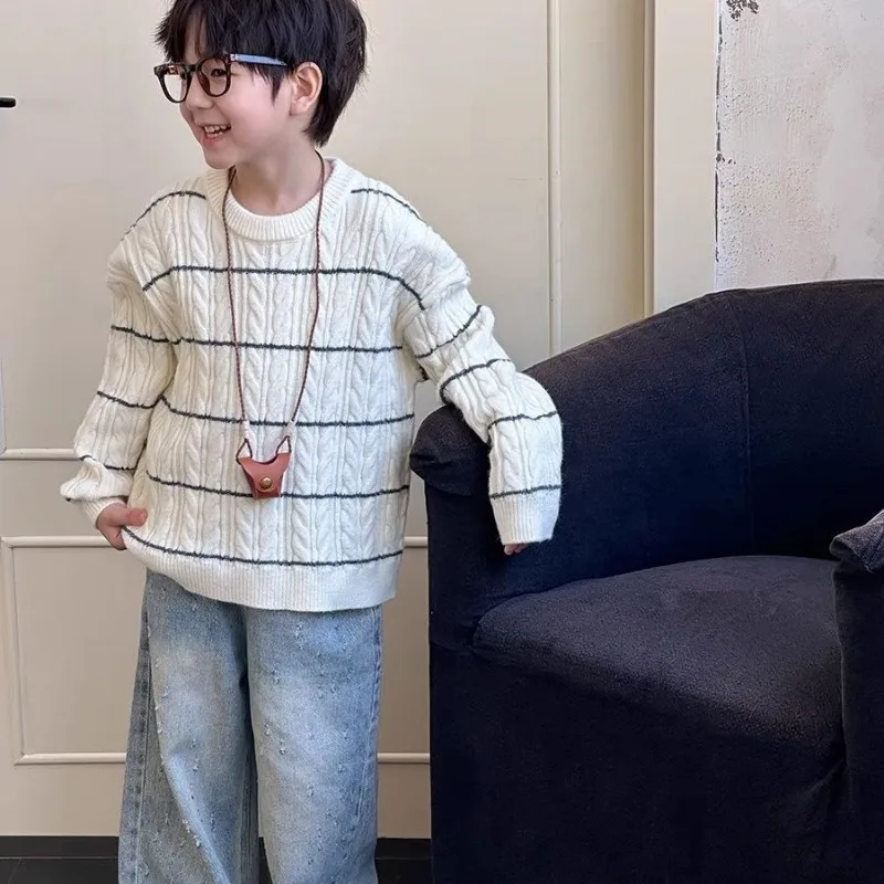 New Autumn Winter Boys' Thickened Knit Sweater 2025 Big Kids Preppy Striped Underwear Top
New Autumn Winter Boys' Thickened Knit Sweater 2025 Big Kids Preppy Striped Underwear Top