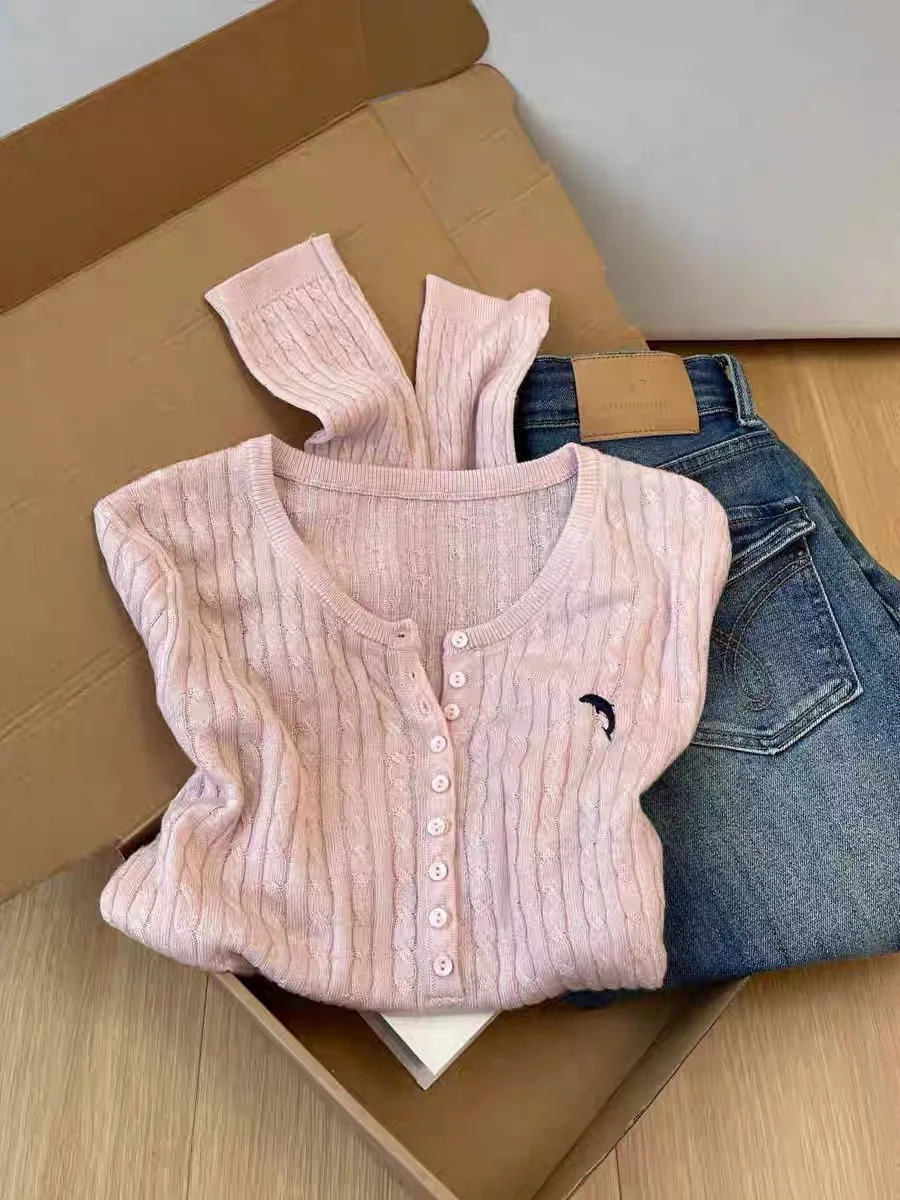 Женские осенние кардиганы и свитеры с V-образным вырезом, с капюшоном, повседневные, под норку, без спинки, приятные к телу, в стиле бохо, с высоким воротником, кружевные, нежные
Женские осенние кардиганы и свитеры с V-образным вырезом, с капюшоном, повседневные, под норку, без спинки, приятные к телу, в стиле бохо, с высоким воротником, кружевные, нежные