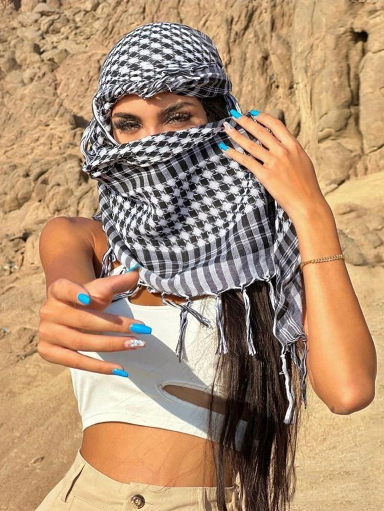 Desert Square Headscarf Arabic Sun Protection Windproof Unisex Tassel Shawl Scarf Abaya Accessories Hijab Women Veil Fashion
Desert Square Headscarf Arabic Sun Protection Windproof Unisex Tassel Shawl Scarf Abaya Accessories Hijab Women Veil Fashion