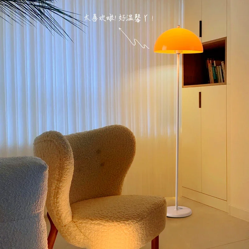 Nordic Modern Minimalist Living Room Sofa Floor Lamp Bedroom Bedside Creative French Cream Style
Nordic Modern Minimalist Living Room Sofa Floor Lamp Bedroom Bedside Creative French Cream Style