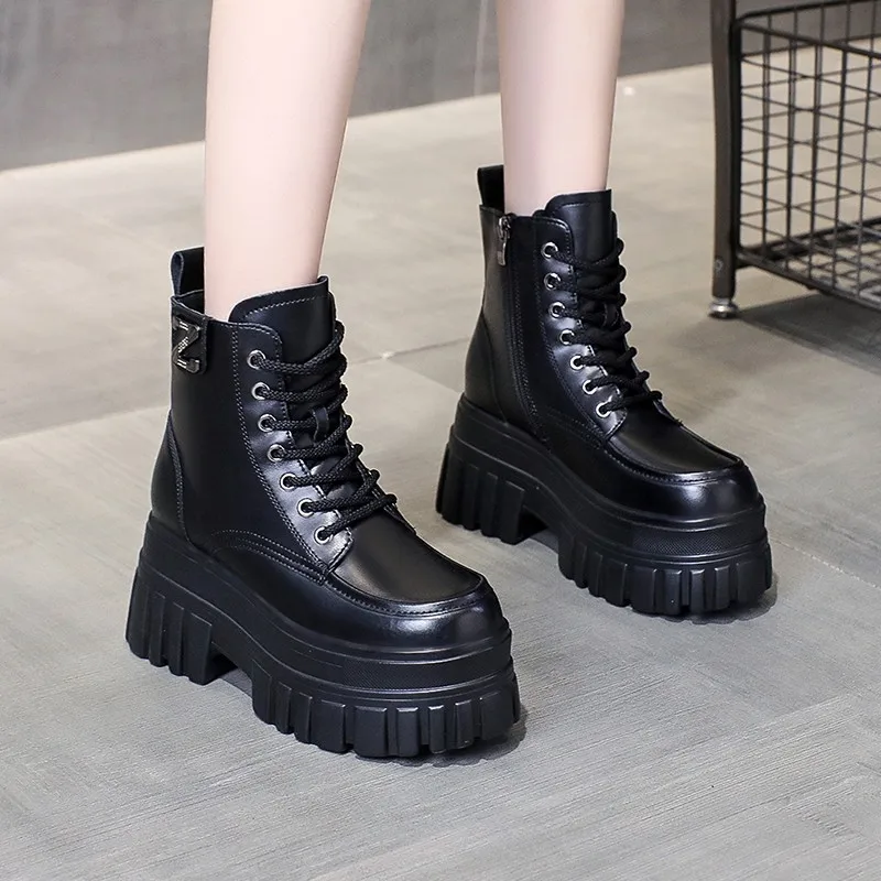 Thick-soled Women's Boots 2026 Autumn New Style Fashionable Petite Insole Height-increasing British Style Slimming Short Boots
Thick-soled Women's Boots 2026 Autumn New Style Fashionable Petite Insole Height-increasing British Style Slimming Short Boots