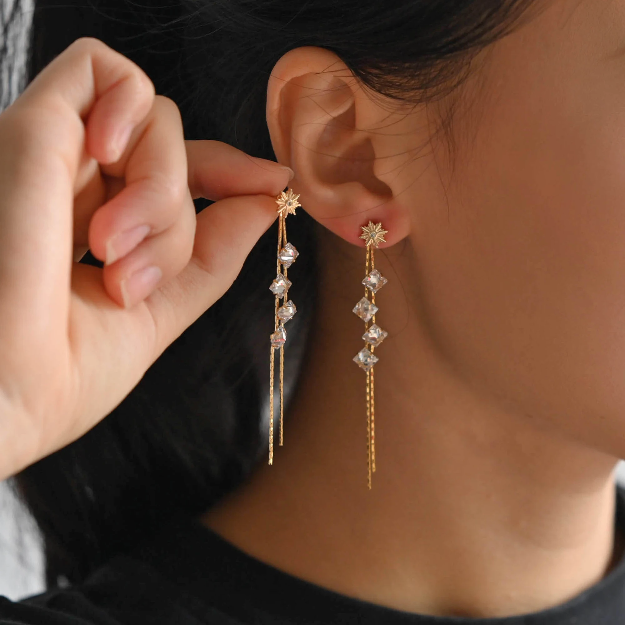 4pcs Gold Plated Brass Earring Charms 72mm, Chain Pendants with CZ Earwire Components (GB-543)
4pcs Gold Plated Brass Earring Charms 72mm, Chain Pendants with CZ Earwire Components (GB-543)