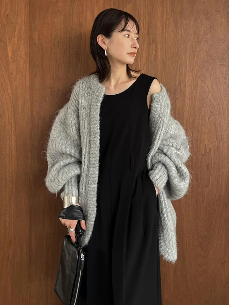 Loose Knitted Cardigan Coat Matsunaga Yui Woolen Lantern Sleeve Rough Knit Warmth Women's Fashion Winter Coat
Loose Knitted Cardigan Coat Matsunaga Yui Woolen Lantern Sleeve Rough Knit Warmth Women's Fashion Winter Coat