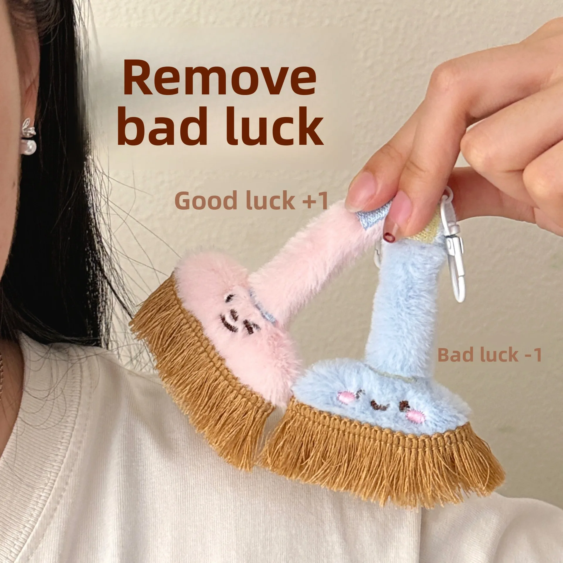 Cute Plush Broom Keychain Bag Charm Cartoon Unlucky Doll Creative Gift Dust Away Bad Luck Soft Fabric Toy for All Ages
Cute Plush Broom Keychain Bag Charm Cartoon Unlucky Doll Creative Gift Dust Away Bad Luck Soft Fabric Toy for All Ages