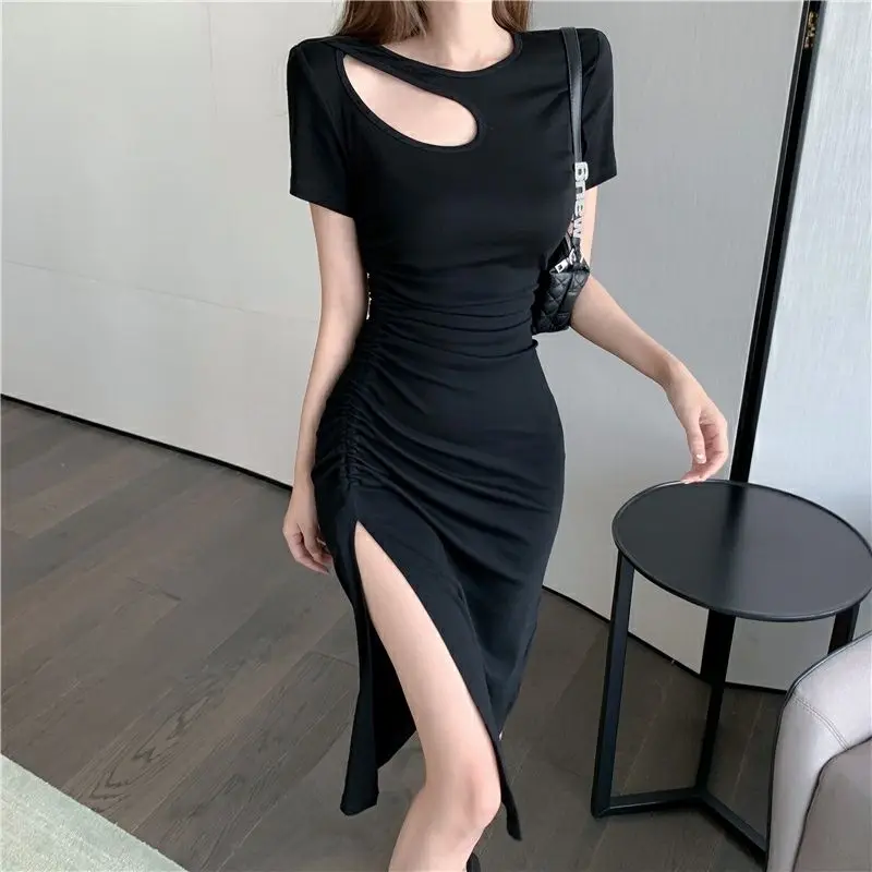 Temperament Hollow Out Slim Midi Dress Solid Color Split Hem Pleated Short Sleeve Elegant Dress Summer New Sexy Women Clothing
Temperament Hollow Out Slim Midi Dress Solid Color Split Hem Pleated Short Sleeve Elegant Dress Summer New Sexy Women Clothing