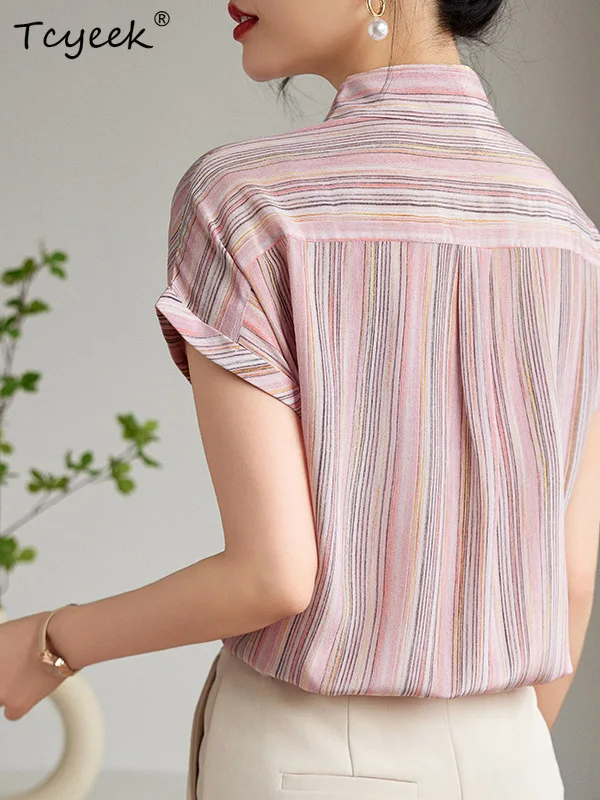Tcyeek, 100%Real Silk Elegant Shirt, Women Short Sleeve Polo Neck Stripe, Loose Fashion OL Blouse, 2024 Summer Fall T46013QM
Tcyeek, 100%Real Silk Elegant Shirt, Women Short Sleeve Polo Neck Stripe, Loose Fashion OL Blouse, 2024 Summer Fall T46013QM