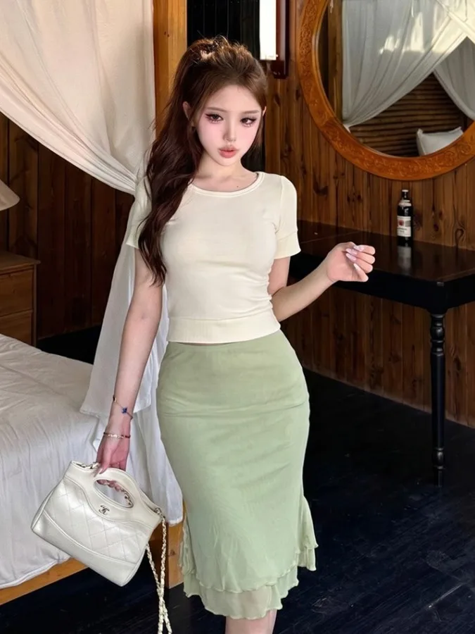 Summer New Women's High Waist Fish Tail Skirt And Short Sleeve T Shirt Two Piece Set Slimming Versatile Gentle Style Set
Summer New Women's High Waist Fish Tail Skirt And Short Sleeve T Shirt Two Piece Set Slimming Versatile Gentle Style Set