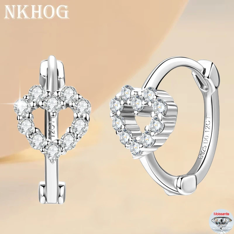 NKHOG полный муассанит серьги-кольца в форме сердца S925 стерлингового серебра женские свадебные серьги с бриллиантами для невесты подарки для любви ювелирные изделия GRA
NKHOG полный муассанит серьги-кольца в форме сердца S925 стерлингового серебра женские свадебные серьги с бриллиантами для невесты подарки для любви ювелирные изделия GRA
