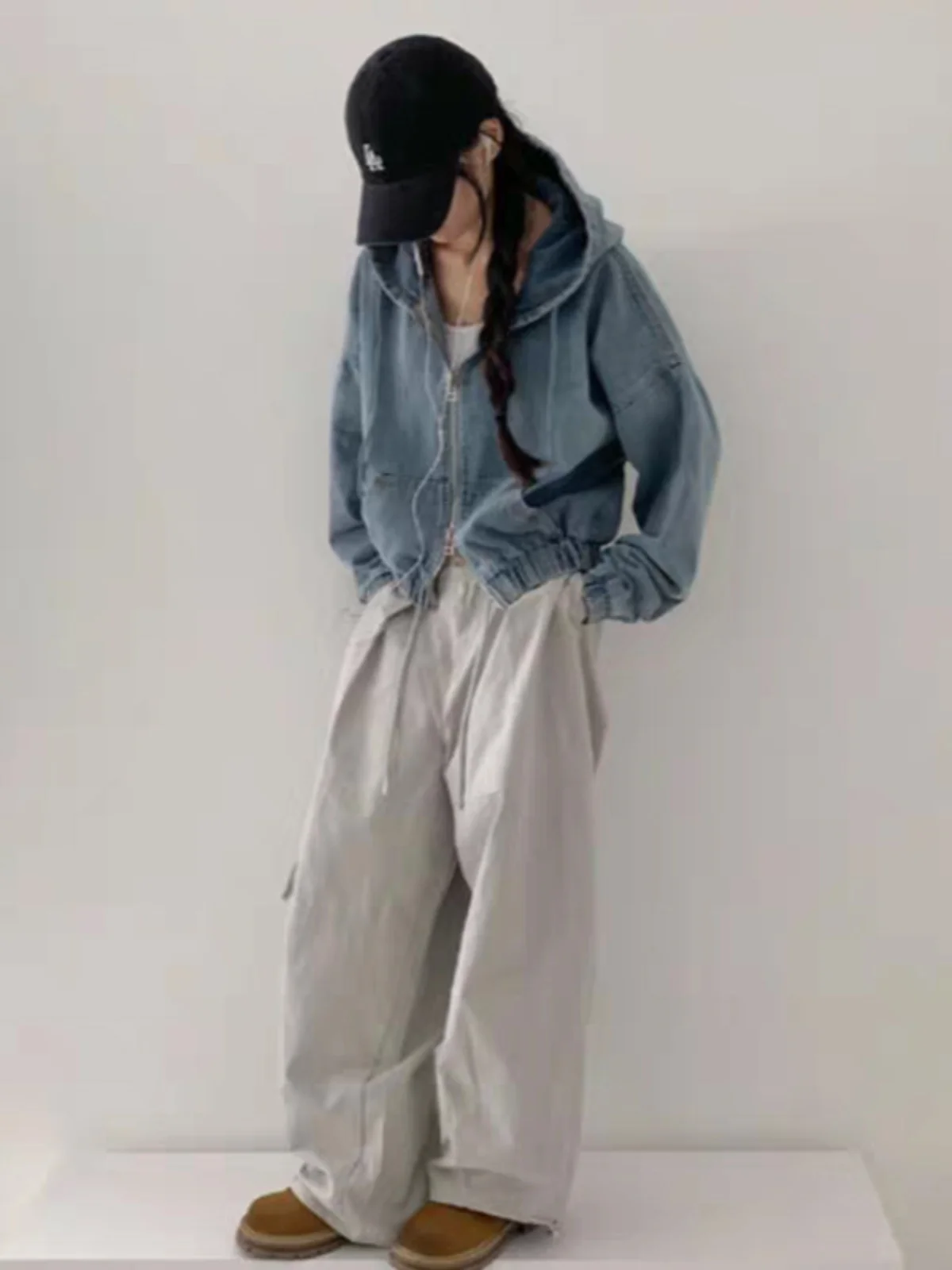 Джинсовые пальто, куртка для женщин, женская осенняя вельветовая клетчатая однобортная куртка для отдыха, университетская повседневная куртка с закрытым воротником на талии
Джинсовые пальто, куртка для женщин, женская осенняя вельветовая клетчатая однобортная куртка для отдыха, университетская повседневная куртка с закрытым воротником на талии