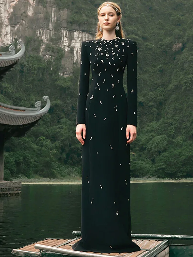 Arabic Heavy Beaded Diamond Long-Sleeved Women Noble Formal Dress 2026 Elegant Luxury Shiny Crystals Floor-Length Evening Gown
Arabic Heavy Beaded Diamond Long-Sleeved Women Noble Formal Dress 2026 Elegant Luxury Shiny Crystals Floor-Length Evening Gown