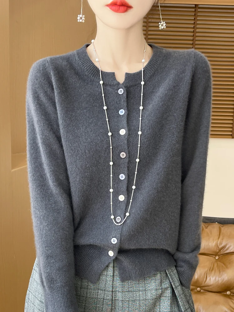 O-Neck Women's Colored Buttons Cardigan Elegant Style Soft Warm Chic Exquisite 100% Merino Wool Knitwear Basic Sweater Tops
O-Neck Women's Colored Buttons Cardigan Elegant Style Soft Warm Chic Exquisite 100% Merino Wool Knitwear Basic Sweater Tops