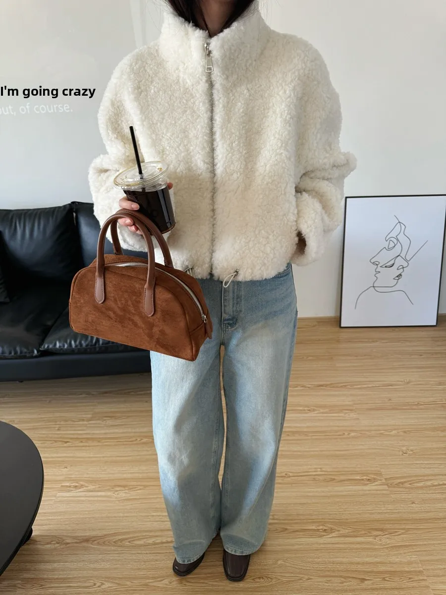 Корейская куртка из меха ягненка, женское повседневное шерстяное пальто с воротником-стойкой, теплое однотонное пальто на молнии, без съемного дизайна
Корейская куртка из меха ягненка, женское повседневное шерстяное пальто с воротником-стойкой, теплое однотонное пальто на молнии, без съемного дизайна