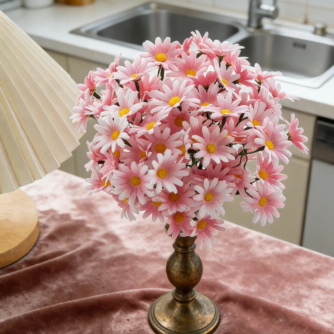 Искусственные шелковые цветы: Хризантемы-букеты для улицы, на День святого Валентина, для свадебных венков, букетов невесты, декора дома и подарков в коробках
Искусственные шелковые цветы: Хризантемы-букеты для улицы, на День святого Валентина, для свадебных венков, букетов невесты, декора дома и подарков в коробках