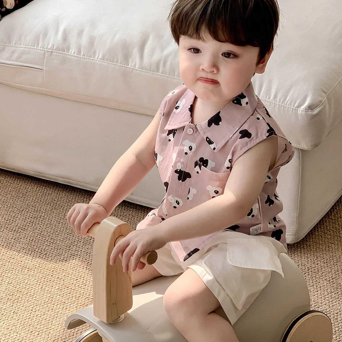 Little Boy's Summer Vest Shorts Suit Baby's Puppy Two-piece Cute Baby's Summer Outer Wear Two-piece Set
Little Boy's Summer Vest Shorts Suit Baby's Puppy Two-piece Cute Baby's Summer Outer Wear Two-piece Set