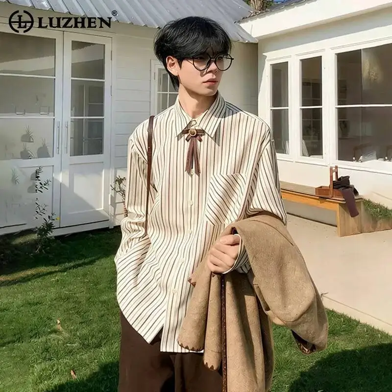 LUZHEN 2026 Spring New Necktie Decorate Stripe Printed Long Sleeve Shirts Men's Fashion Korean Style High Quality Clothes JY6573
LUZHEN 2026 Spring New Necktie Decorate Stripe Printed Long Sleeve Shirts Men's Fashion Korean Style High Quality Clothes JY6573