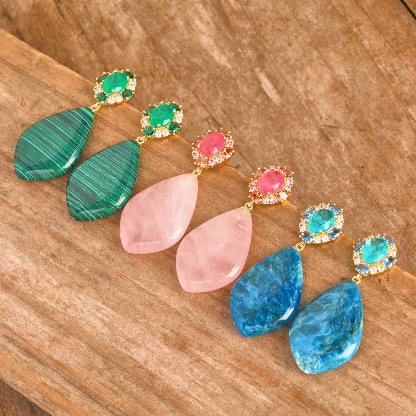 Luxurious Colored Zircon Inlaid Rose Quartz and Blue Apatite Earrings Classic Trendy Pendant Style Natural Gemstone Jewelry
Luxurious Colored Zircon Inlaid Rose Quartz and Blue Apatite Earrings Classic Trendy Pendant Style Natural Gemstone Jewelry