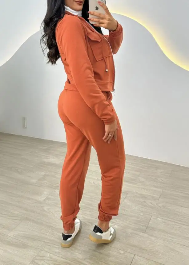 Two Piece Outfits Fashion Stand Collar Long Sleeve Pocket Dec Zipper Top & Casual Elastic Waist Drawstring Pants Sets for Women
Two Piece Outfits Fashion Stand Collar Long Sleeve Pocket Dec Zipper Top & Casual Elastic Waist Drawstring Pants Sets for Women