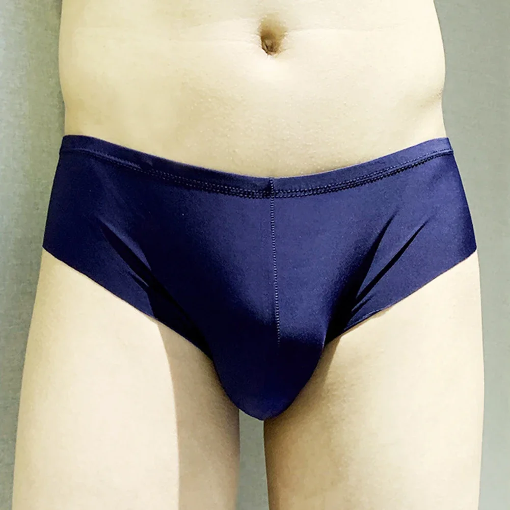 Ice Silk Seamless Men's Underwear Ultra thin Breathable Briefs Ideal for Spring Summer Autumn Winter Everyday Wear
Ice Silk Seamless Men's Underwear Ultra thin Breathable Briefs Ideal for Spring Summer Autumn Winter Everyday Wear