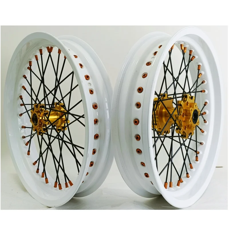 Новинка: Электрический кроссовый мотоцикл для Surron Light Bee, колеса 16 дюймов, белые обода, золотые ступицы
Новинка: Электрический кроссовый мотоцикл для Surron Light Bee, колеса 16 дюймов, белые обода, золотые ступицы