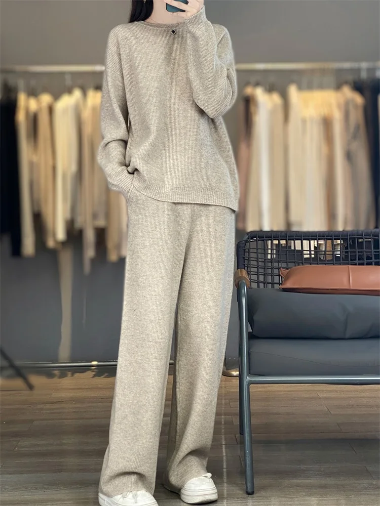 Women's matching set 100% Merino wool round neck sweater casual solid color knitted pants 2-piece set loose women's clothing
Women's matching set 100% Merino wool round neck sweater casual solid color knitted pants 2-piece set loose women's clothing