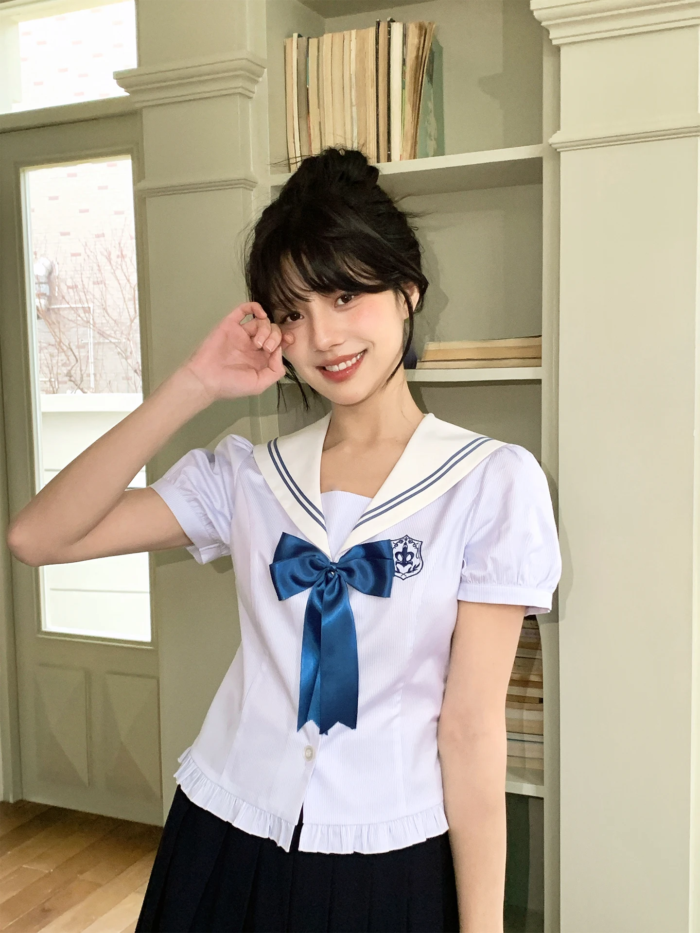 Original Design Tokyo Seasonal Record ort Sve Blouse with Lace Hem for Women Navy Sle ort Skirt orm Set
Original Design Tokyo Seasonal Record ort Sve Blouse with Lace Hem for Women Navy Sle ort Skirt orm Set