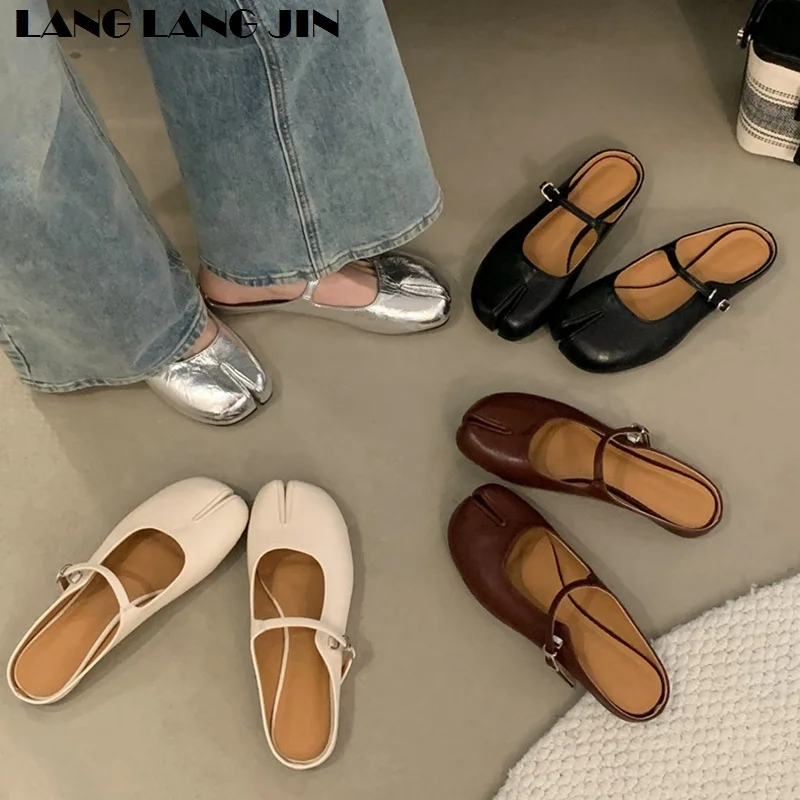 Women Tabi Ninja Slippers Brand Mules Soft Microfiber Comfy Flats Fashion Split Toe Slides Casual Loafer Shallow Ballerina Mujer
Women Tabi Ninja Slippers Brand Mules Soft Microfiber Comfy Flats Fashion Split Toe Slides Casual Loafer Shallow Ballerina Mujer