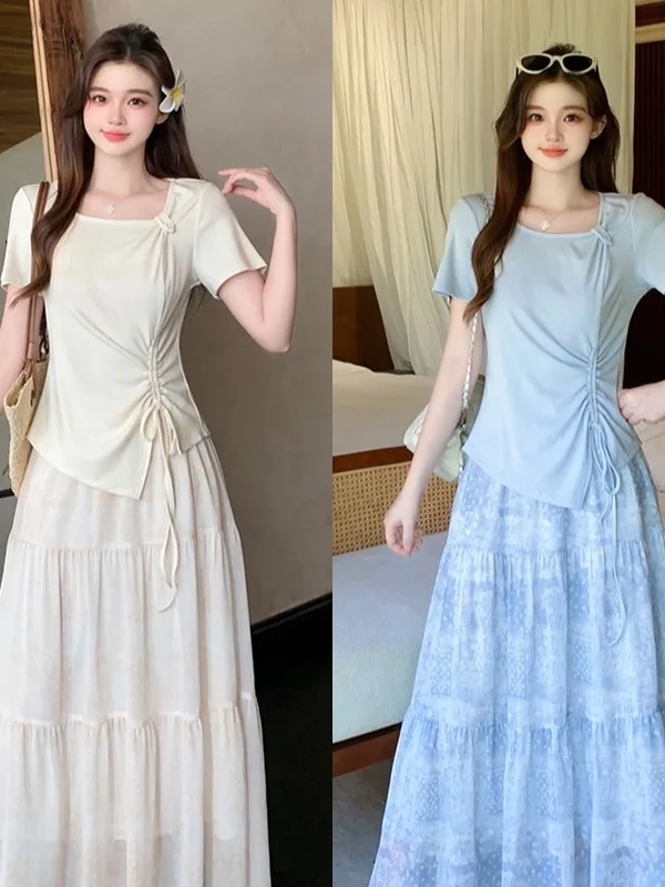plus Size Casual Summer Outfit Square Collar Short Sleeve Irregular Hem Loose Fit Fashionable Half Skirt Set for Women
plus Size Casual Summer Outfit Square Collar Short Sleeve Irregular Hem Loose Fit Fashionable Half Skirt Set for Women