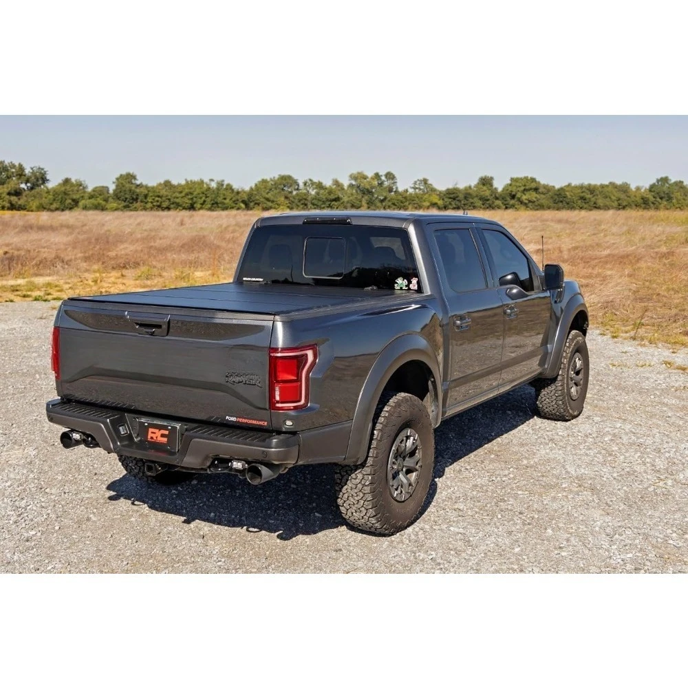 Внешние аксессуары Жесткий тройной чехол для грузовой кровати Tonneau для Ford F-150 (2021-25), алюминиевый откидной чехол для складной кровати
Внешние аксессуары Жесткий тройной чехол для грузовой кровати Tonneau для Ford F-150 (2021-25), алюминиевый откидной чехол для складной кровати