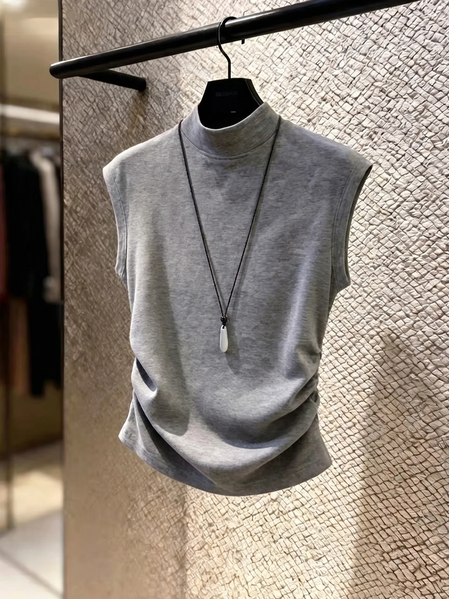 Casual Half High Collar Color Top Waist Cinching Sleeveless Vest Summer Fashionable Skin-friendly Base Shirt for Women
Casual Half High Collar Color Top Waist Cinching Sleeveless Vest Summer Fashionable Skin-friendly Base Shirt for Women