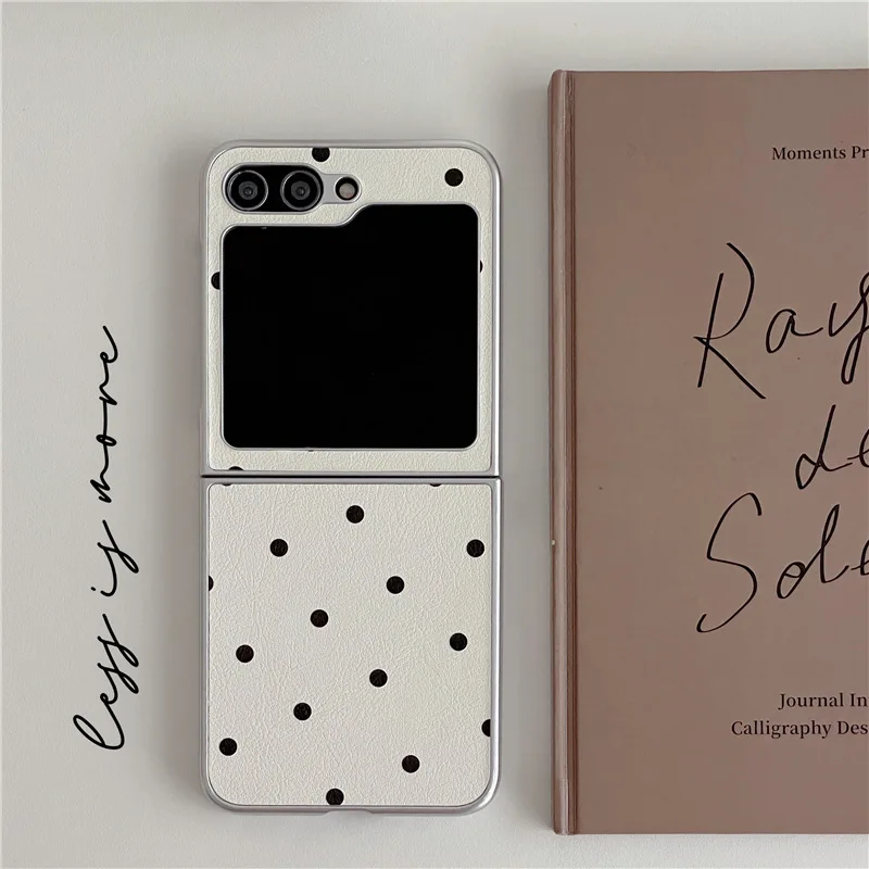 Simple Black Small Dots Phone Case for Samsung Galaxy Z Flip 3 Z Flip 4 Z Flip 5 Hard PC Back Cover for ZFlip5 Case Shell
Simple Black Small Dots Phone Case for Samsung Galaxy Z Flip 3 Z Flip 4 Z Flip 5 Hard PC Back Cover for ZFlip5 Case Shell